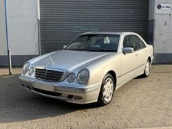 Silber Gebraucht 2000 Mercedes E280 Limousine | 6.900 € (Fairer Preis)