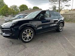Blau Gebraucht 2018 Porsche Cayenne Chrono SUV | 47.900 € (Fairer Preis)