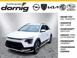 Schnee weiß Gebraucht 2023 Kia Niro 3 SUV | 37.770 € (Etwas zu teuer)