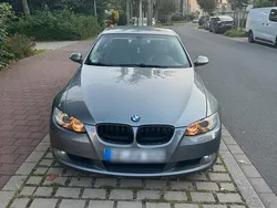 Grau Gebraucht 2006 BMW 325 Coupé | 12.300 €