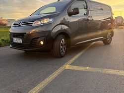 Grau Gebraucht 2021 Citroën Jumpy Van / Kleinbus | 26.100 € (Etwas zu teuer)