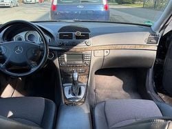 Schwarz Gebraucht 2003 Mercedes E320 Avantgarde Limousine | 6.700 € (Fairer Preis)