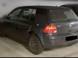 Andere außenfarben Gebraucht 2003 VW Golf IV Limousine | 1.900 € (Fairer Preis)