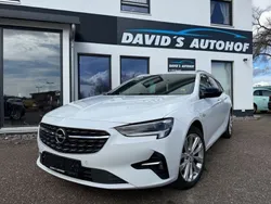 Weiß Gebraucht 2020 Opel Insignia Kombi | 12.999 € (Fairer Preis)
