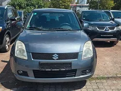 Grau Gebraucht 2006 Suzuki Swift Snow Limousine | 3.500 € (Teuer)