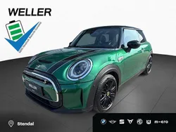 British racing green (dunkelgrün) Gebraucht 2023 Mini Cooper SE Kleinwagen | 21.450 € (Fairer Preis)