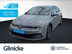 Mondsteingrau Gebraucht 2022 VW Golf VIII Life Limousine | 21.890 € (Guter Preis)