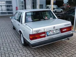 Silber Gebraucht 1989 Volvo 760 Limousine | 4.900 €
