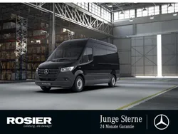 Schwarz / obsidianschwarz Gebraucht 2023 Mercedes Sprinter Van | 36.854 € (Etwas zu teuer)