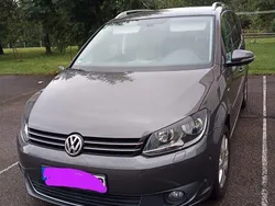 Grau Gebraucht 2014 VW Touran Comfortline Van / Kleinbus | 8.400 € (Guter Preis)