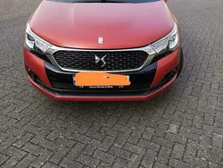 Rot Gebraucht 2017 Citroën DS4 Kleinwagen | 13.000 €