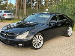 Schwarz Gebraucht 2007 Mercedes CLS320 Limousine | 5.200 € (Fairer Preis)