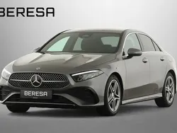 Grau Gebraucht 2024 Mercedes A180 AMG Limousine | 34.180 € (Fairer Preis)