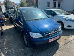 Blau Gebraucht 2004 Opel Zafira Van / Kleinbus | 3.750 € (Teuer)