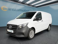 Weiß Gebraucht 2024 Mercedes Vito Van / Kleinbus | 38.799 € (Teuer)