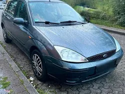 Grau Gebraucht 2005 Ford Focus Kleinwagen | 1.800 € (Guter Preis)
