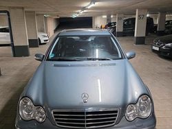Grau Gebraucht 2005 Mercedes C280 Limousine | 4.250 €