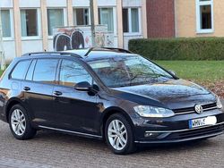 Schwarz Gebraucht 2017 VW Golf VII Limousine | 7.400 € (Fairer Preis)