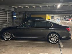 Braun Gebraucht 2015 BMW 740L Executive Limousine | 32.900 €