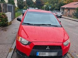 Rot Gebraucht 2009 Mitsubishi Colt Kleinwagen | 2.100 € (Fairer Preis)
