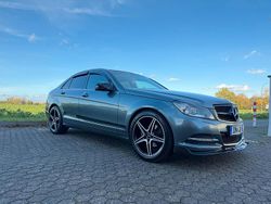 Grau Gebraucht 2011 Mercedes C180 Avantgarde Limousine | 13.500 €
