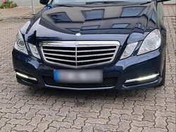 Blau Gebraucht 2012 Mercedes E350 Kombi | 10.000 € (Fairer Preis)