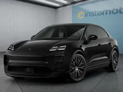 Schwarz Neu 2025 Porsche Macan SUV | 105.549 € (Teuer)