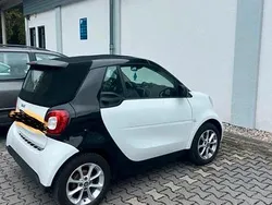 Weiß Gebraucht 2017 Smart ForTwo Cabrio Cabrio | 8.500 € (Superpreis)