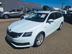 Weiß Gebraucht 2017 Skoda Octavia Drive Kombi | 11.990 € (Fairer Preis)