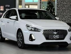 Weiß Gebraucht 2017 Hyundai i30 Premium Kombi | 12.690 € (Fairer Preis)