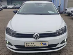 Weiss Gebraucht 2018 VW Polo Trendline Limousine | 10.900 € (Etwas zu teuer)