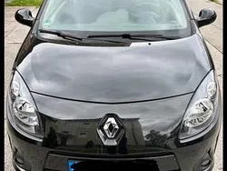 Schwarz Gebraucht 2010 Renault Twingo Kleinwagen | 2.790 €
