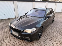 Schwarz Gebraucht 2011 BMW 530 M Sport Kombi | 8.300 € (Superpreis)