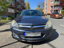 Blau Gebraucht 2006 Opel Astra Cabriolet Edition Cabrio | 2.799 € (Fairer Preis)