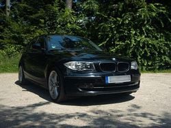 Schwarz Gebraucht 2010 BMW 116 Kleinwagen | 2.500 € (Superpreis)