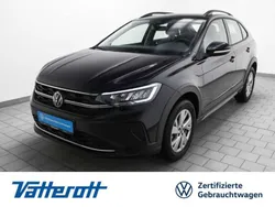 Deep black perleffekt Gebraucht 2024 VW Taigo Life SUV | 19.480 € (Fairer Preis)