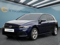 Blau Gebraucht 2020 VW Golf VIII Kleinwagen | 20.499 € (Guter Preis)