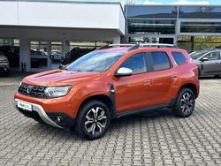 Orange Gebraucht 2021 Dacia Duster Prestige SUV | 16.940 € (Fairer Preis)