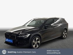 Onyx schwarzmetallic Gebraucht 2023 Volvo V60 CC Plus Kombi | 44.798 € (Teuer)