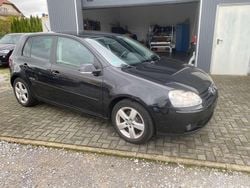 Black magic perleffekt Gebraucht 2008 VW Golf VI United Kleinwagen | 2.900 € (Superpreis)