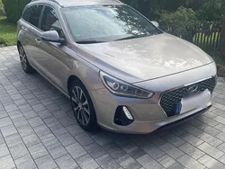Gebraucht 2017 Hyundai i30 Style Kombi | 15.900 € (Fairer Preis)