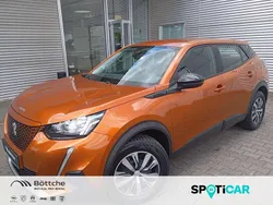 Orange fusion Gebraucht 2022 Peugeot e-2008 Active SUV | 16.440 € (Guter Preis)