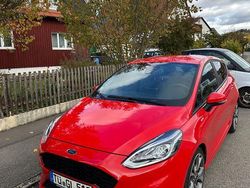 Rot Gebraucht 2018 Ford Fiesta ST-Line Limousine | 10.800 € (Fairer Preis)