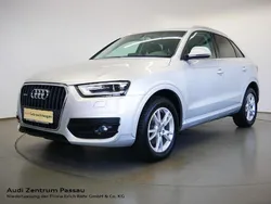 Eissilber metallic Gebraucht 2012 Audi Q3 Design SUV | 17.900 € (Fairer Preis)