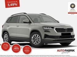 Graphitegrau metallic Neu 2025 Skoda Karoq Selection SUV | 36.490 € (Superpreis)