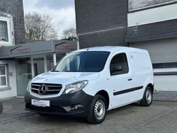 Weiß Gebraucht 2016 Mercedes Citan 109 Van / Kleinbus | 7.790 € (Fairer Preis)