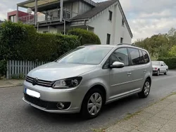 Grau Gebraucht 2013 VW Touran Van / Kleinbus | 8.199 € (Guter Preis)