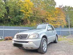 Silber Gebraucht 2004 Mercedes ML270 SUV | 3.299 € (Guter Preis)