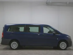Blau Gebraucht 2021 Mercedes Vito Van / Kleinbus | 28.580 € (Superpreis)