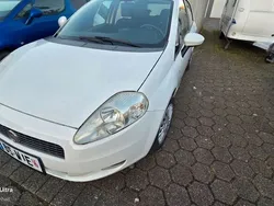 Weiß Gebraucht 2008 Fiat Grande Punto Dynamic Kleinwagen | 2.799 € (Fairer Preis)